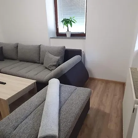 Podkuze Apartamento *