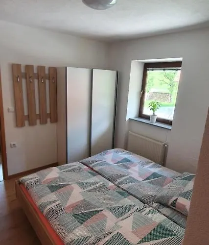 Podkuze Apartman *