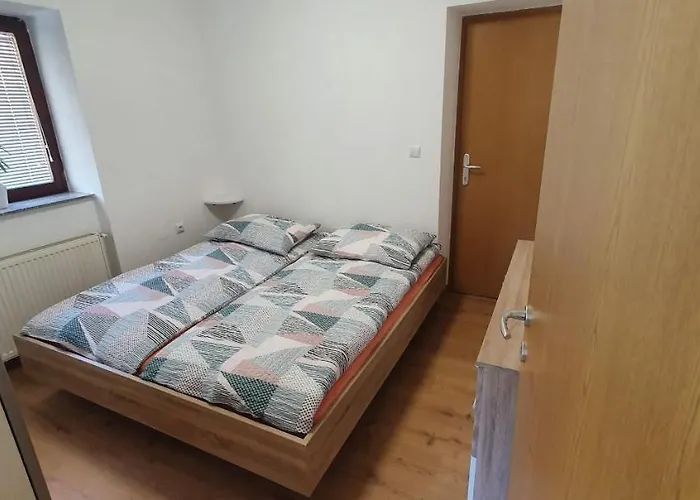 Podkuze Daire Mojstrana